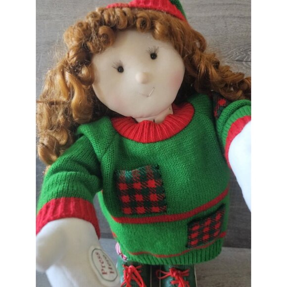 Santa’s Best CHRISTMAS ADORABLES Holiday Animated Musical Doll Girl Vtg W Cord - Picture 3 of 11